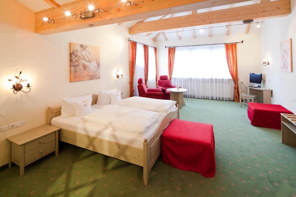 Hubertushof Hotel Garni Оберштауфен Номер фото