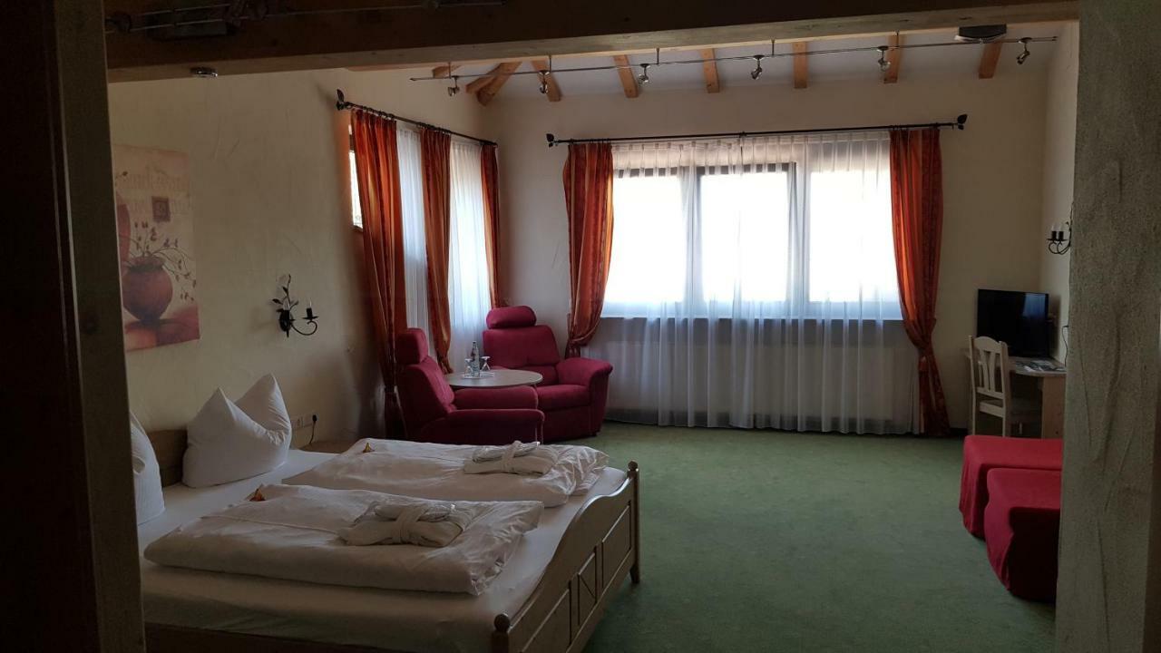 Hubertushof Hotel Garni Оберштауфен Экстерьер фото